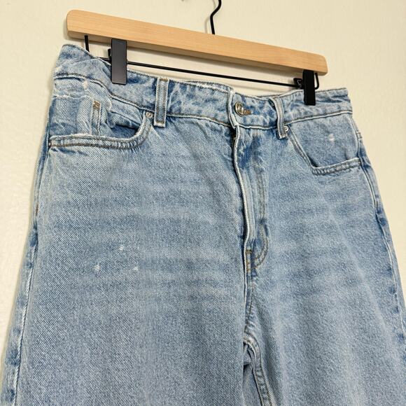 ZARA Womens Light Wash High-Rise Jean Straight Leg Distressed Raw Hem Size 8 - Picture 4 of 7